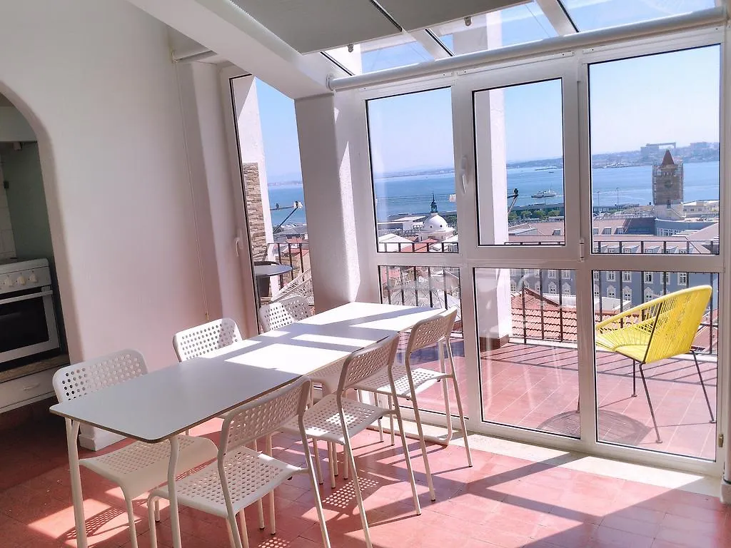Bica Terrace Apartment Lissabon